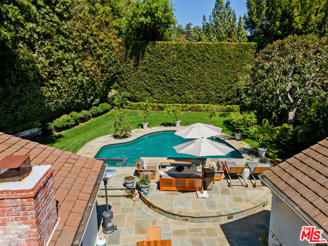 2740 N Deep Canyon Drive, Beverly Hills CA: https://media.crmls.org/mediaz/9a988a11-4c75-4ab8-8f1a-e857c93b3508.jpg