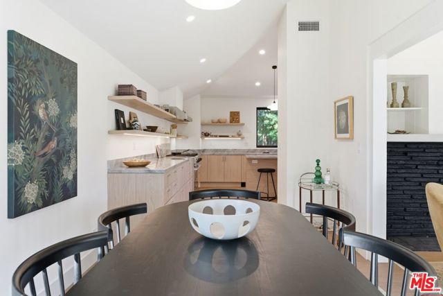 7401 Costello Avenue, Van Nuys CA: https://media.crmls.org/mediaz/9a992a9c-a707-4a7a-840b-0ded67595d05.jpg