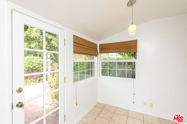 11425 Burnham Street, Los Angeles CA: https://media.crmls.org/mediaz/9a99af3b-49f7-46ec-b804-9726eaa9096f.jpg