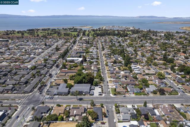 13608 Doolittle, San Leandro CA: https://media.crmls.org/mediaz/9a99bc09-986e-44ff-94d1-297bf3e7218b.jpg