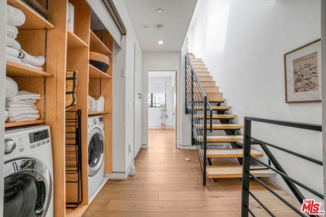 1335 N Fuller Avenue, Los Angeles CA: https://media.crmls.org/mediaz/9a99d9b0-8abc-4f03-8ea1-6e748acc301a.jpg