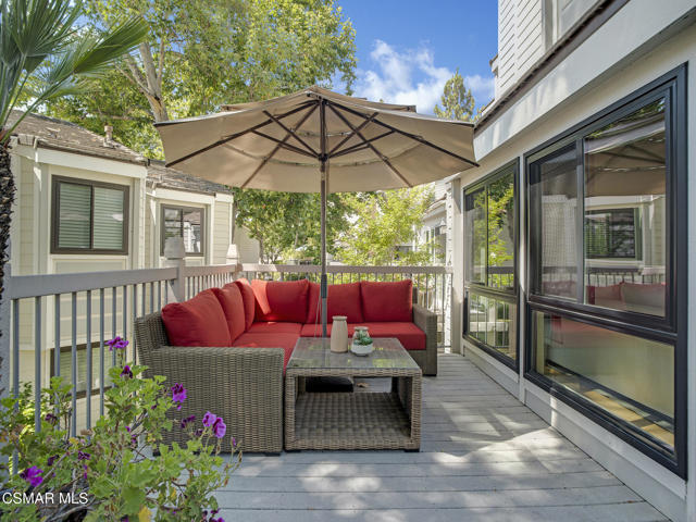 1206 S Westlake Boulevard, Westlake Village CA: https://media.crmls.org/mediaz/9a99e834-7d1f-4a3b-a432-79dc090d17f0.jpg
