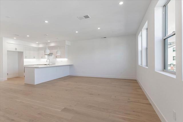 2739 Oak Road, Walnut Creek CA: https://media.crmls.org/mediaz/9a9a8e41-0461-4bc3-83e5-92612234c079.jpg