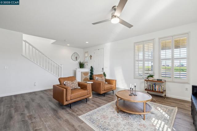 Image 4 of 16 For 2511 Aimonetti Ave