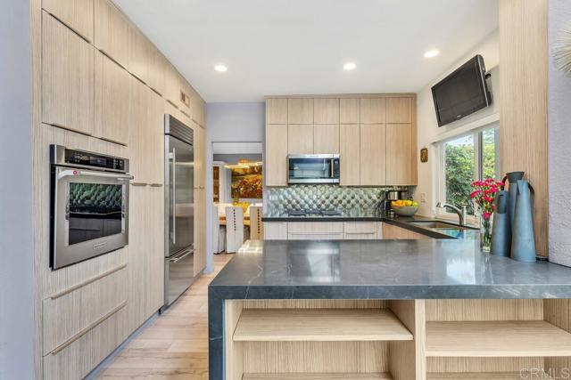 4125 PINDAR Way, Oceanside CA: https://media.crmls.org/mediaz/9a9e562a-24d4-4143-91fe-27d51b1b3906.jpg