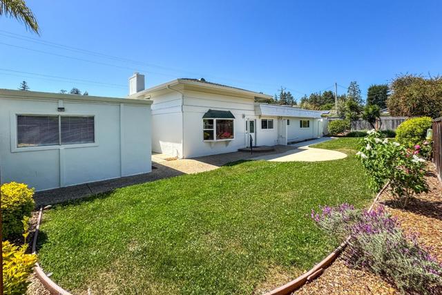576 Sims Road, Santa Cruz CA: https://media.crmls.org/mediaz/9a9f66c6-ffaf-4d92-b007-c17c546bc205.jpg