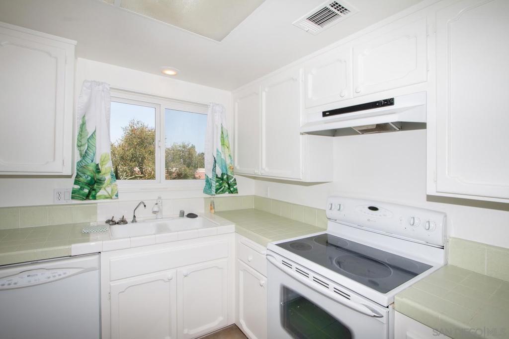 16644 Roca Dr. - photo 3