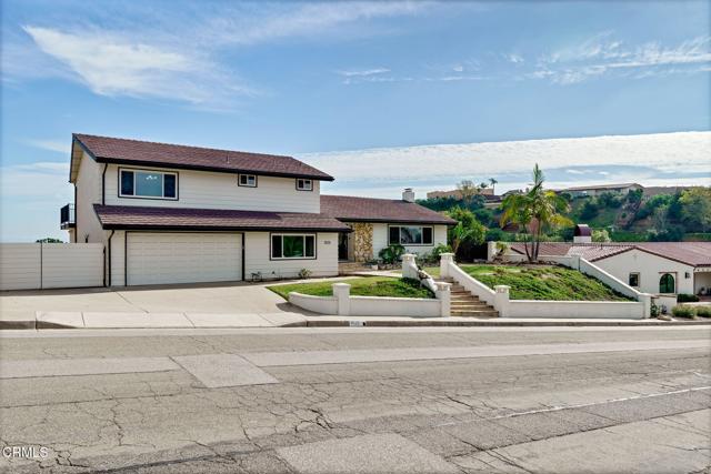 Detail Gallery Image 5 of 56 For 1020 via Cielito, Ventura,  CA 93003 - 4 Beds | 3 Baths