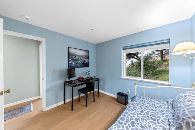 323 Green Ridge Drive, Daly City CA: https://media.crmls.org/mediaz/9aa1c262-ff64-4527-bd75-b40e1ca114f0.jpg