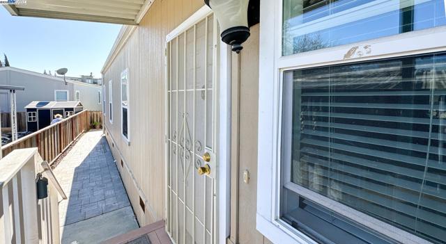 460 Pinefield, San Jose CA: https://media.crmls.org/mediaz/9aa1ec4e-2342-42f7-9520-6e95d5979028.jpg