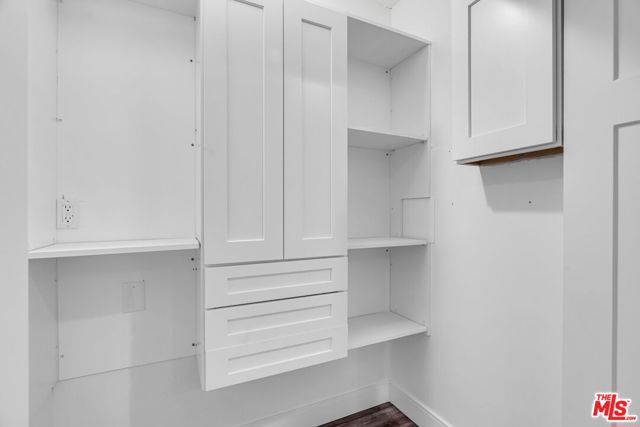 14106 Dickens Street, Sherman Oaks CA: https://media.crmls.org/mediaz/9aa46a0a-d58f-4294-b0ea-5e8663494bd5.jpg