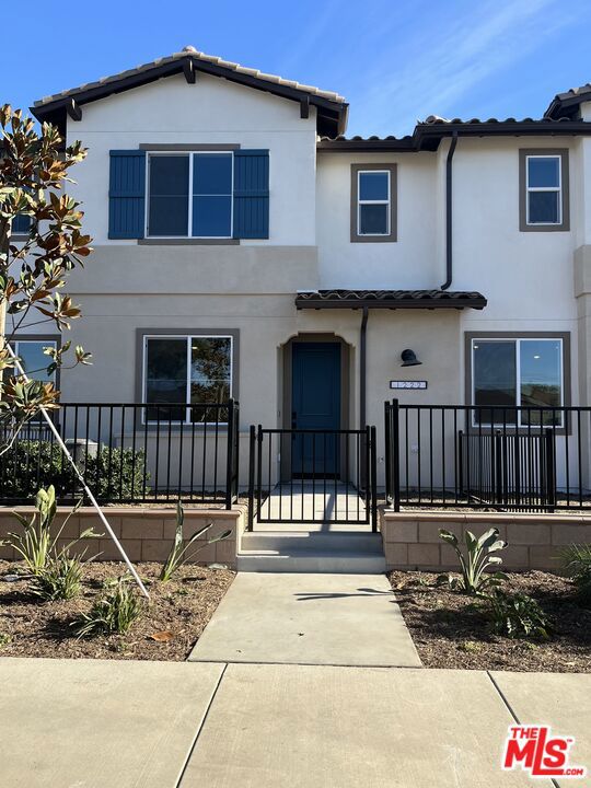 1222 S Vanhorn Avenue