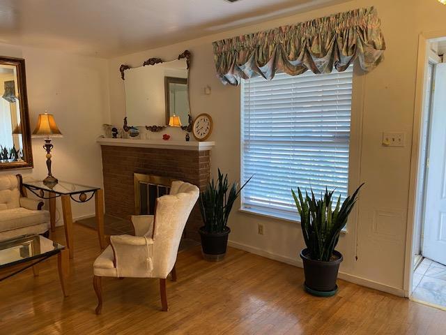 212 Iris Drive, Salinas CA: https://media.crmls.org/mediaz/9aa528fc-0e95-43c0-814d-594d62a01a10.jpg