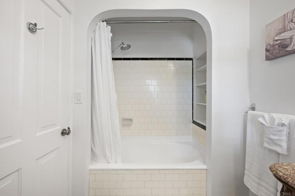 1303 Cave Street - photo 16