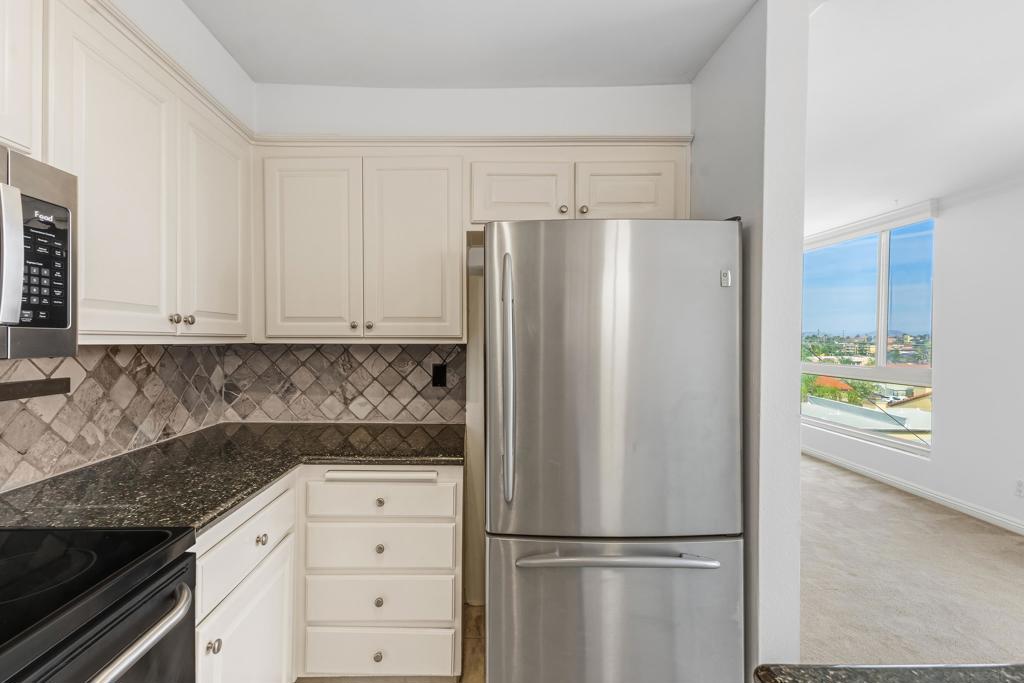 3939 Illinois St - photo 12