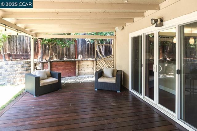 1736 Silverwood Dr, Martinez CA: https://media.crmls.org/mediaz/9aa61897-15c0-4c74-b9ed-90a7d6619eb8.jpg