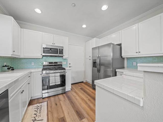 Detail Gallery Image 11 of 44 For 780 Anchor Cove, San Diego,  CA 92154 - 2 Beds | 2 Baths