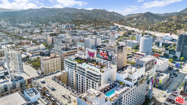 6250 Hollywood Boulevard, Los Angeles CA: https://media.crmls.org/mediaz/9aa67441-6e26-4d06-b4b8-d954f0e59ba0.jpg