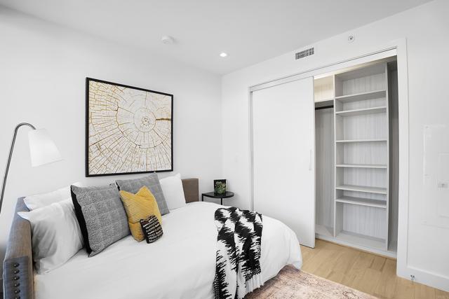 Image 15 of 56 For 1388 Kettner Blvd  1703