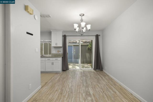 2830 Royal Ann Ln, Concord CA: https://media.crmls.org/mediaz/9aa9708c-2eec-4993-be0c-12c8f5803ebb.jpg