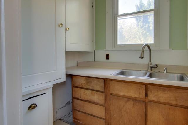 Image 26 of 49 For 541 Vine Street