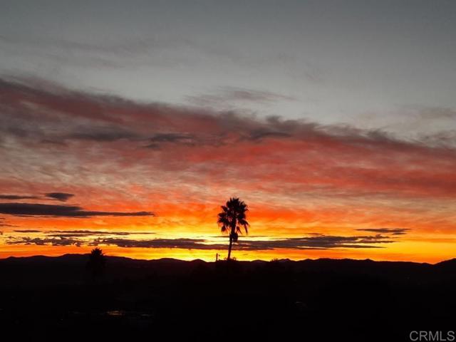 Detail Gallery Image 4 of 52 For 4010 Calle De Sueno, Fallbrook,  CA 92028 - 3 Beds | 2 Baths