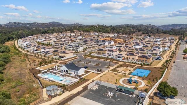 28315 Farm Creek Way, Valley Center CA: https://media.crmls.org/mediaz/9aab12e3-e423-497c-aac8-c4dad8d4c900.jpg