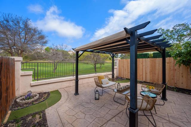 2344 Greenbriar Drive, Chula Vista CA: https://media.crmls.org/mediaz/9aad1cb3-3546-4960-a387-0bb5f5379cde.jpg