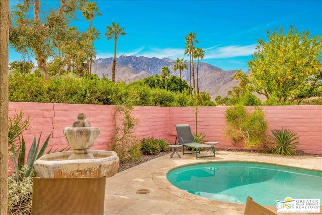 2861 Sundance Circle, Palm Springs CA: https://media.crmls.org/mediaz/9aada891-9b8c-40ee-80b2-8264056c85b6.jpg