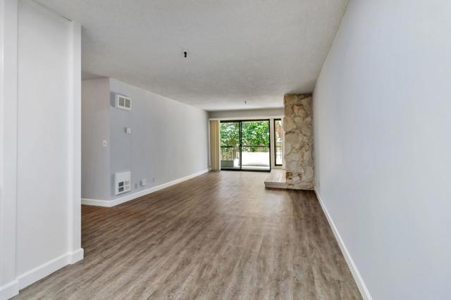 1830 Lakeshore Avenue, Oakland CA: https://media.crmls.org/mediaz/9aadcad1-2a1b-49a6-acd7-f83fa5ccb407.jpg