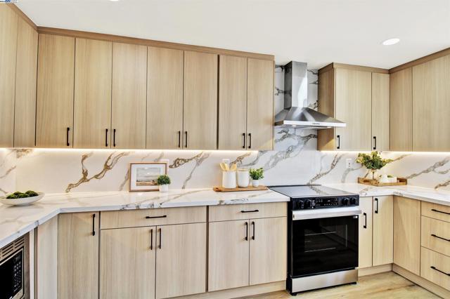 4166 Peregrine Way, Pleasanton CA: https://media.crmls.org/mediaz/9aaf066f-80b4-46cc-96c2-8c9ffed9404c.jpg