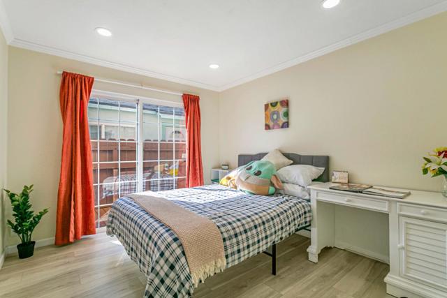 Image 20 of 41 For 6113 Del Canto Drive