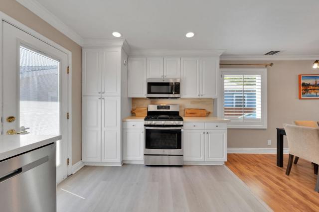 1418 Bradley Court, San Mateo CA: https://media.crmls.org/mediaz/9aaf6bd9-067e-4ee5-9fc9-abd058ff1da3.jpg