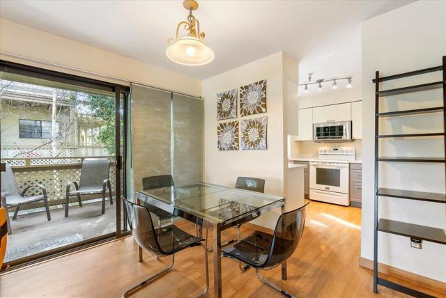 241 Quail Run Court, Monterey CA: https://media.crmls.org/mediaz/9ab0172f-3bf2-46b4-b3c9-457651fc2d06.jpg
