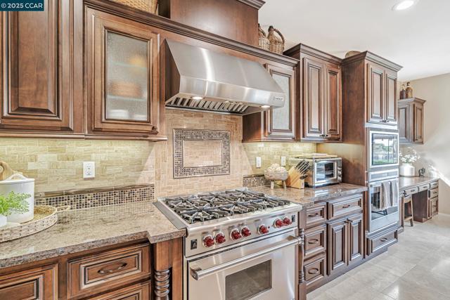 120 Tamarind Ln, Danville CA: https://media.crmls.org/mediaz/9ab03f02-8672-4e27-9090-30e2f8c8a169.jpg