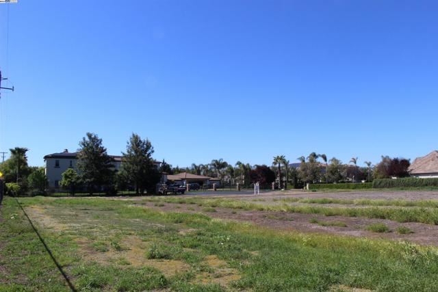 Image 9 of 19 For 8485 Ranch Rd