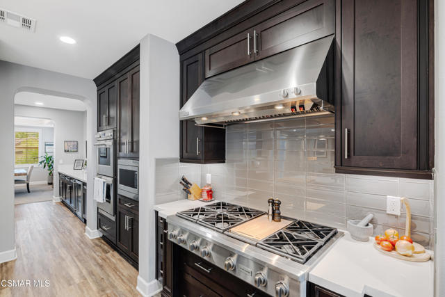 6923 Ridgemark Court, Moorpark CA: https://media.crmls.org/mediaz/9ab1b2f0-cb3d-479a-bd4a-7bc064b444db.jpg