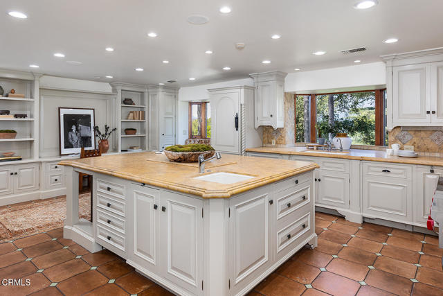 Detail Gallery Image 18 of 73 For 420 Inverness Dr, La Canada Flintridge,  CA 91011 - 6 Beds | 5/1 Baths