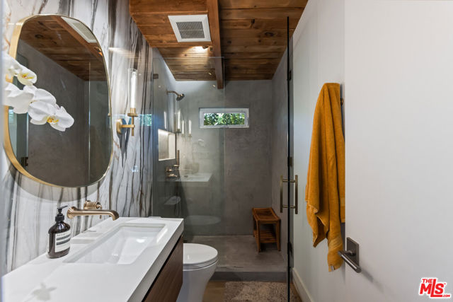7442 Capps Avenue, Los Angeles CA: https://media.crmls.org/mediaz/9ab3066e-aa54-4758-824e-1518d95f5c66.jpg