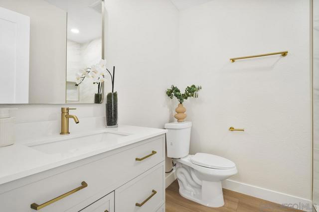 17515 Devereux Rd, San Diego CA: https://media.crmls.org/mediaz/9ab46d7c-9c57-4e4f-ad7f-8965d11d0d29.jpg