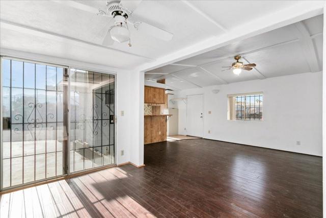 32222 Cody Avenue, Thousand Palms CA: https://media.crmls.org/mediaz/9ab68287-4a99-44fc-893e-728afe91f96d.jpg