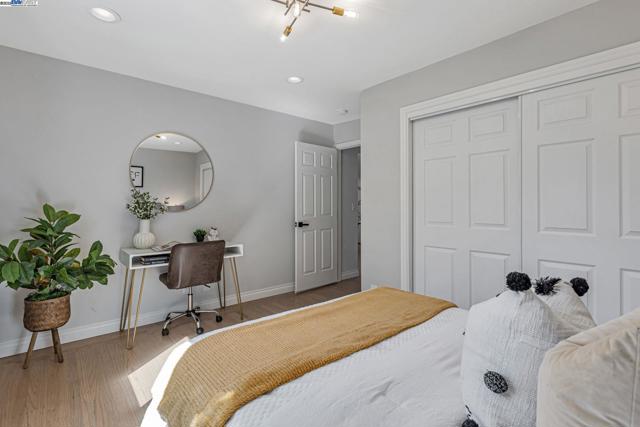 581 Kirk Ave, Sunnyvale CA: https://media.crmls.org/mediaz/9ab6d994-25dd-44ab-9ad3-85e2d4a0be35.jpg
