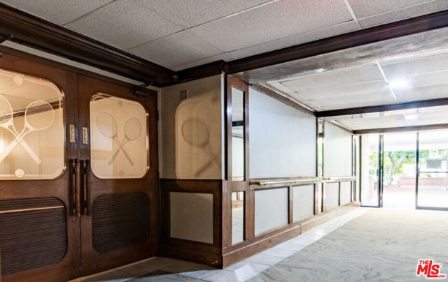 10535 Wilshire Boulevard, Los Angeles CA: https://media.crmls.org/mediaz/9ab84c33-b78a-4c40-99d4-84e083227bba.jpg