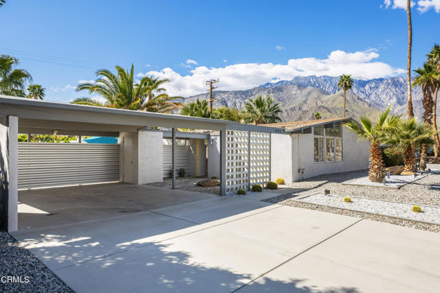 Detail Gallery Image 4 of 25 For 443 E Glen Circle Cir, Palm Springs,  CA 92262 - 3 Beds | 2 Baths