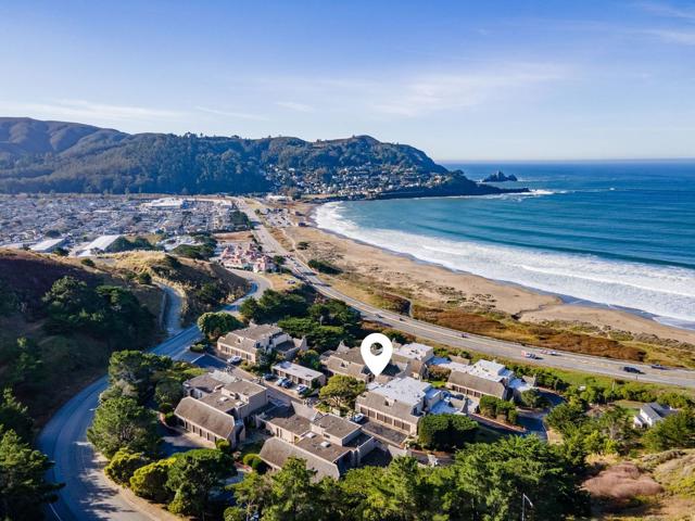 445 Roberts Road, Pacifica CA: https://media.crmls.org/mediaz/9ab9fbea-fdc3-4919-90b8-b44058e3abc9.jpg