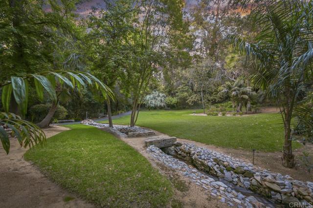 6036 Rainbow Heights Road, Fallbrook CA: https://media.crmls.org/mediaz/9abada1a-feb8-41fa-87ed-550c19c93280.jpg