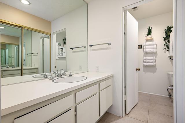 2501 N Whitewater Club Drive, Palm Springs CA: https://media.crmls.org/mediaz/9abc1fb8-4e38-4183-9a89-1fb75b873814.jpg