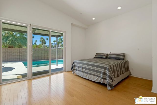 941 Oceo Circle, Palm Springs CA: https://media.crmls.org/mediaz/9abc5f29-3ed2-4bcd-9263-d8294fa9eda9.jpg
