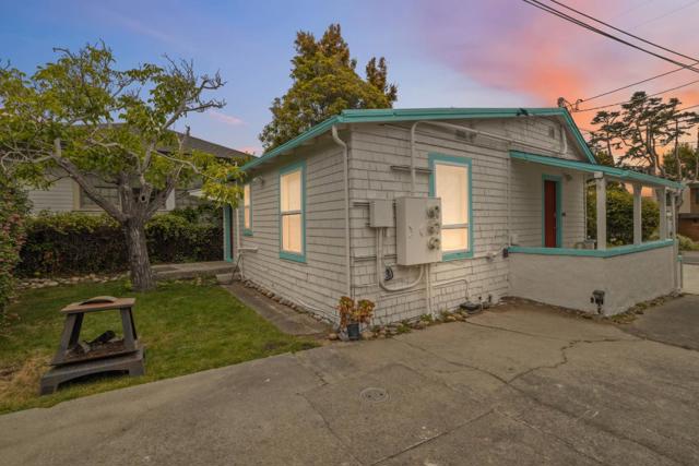 399 13th Avenue, Santa Cruz CA: https://media.crmls.org/mediaz/9abccce8-b5cc-4e2e-94a0-8461eb067347.jpg