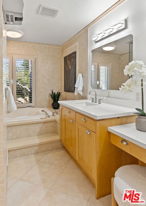 2596 Wallingford Drive, Beverly Hills CA: https://media.crmls.org/mediaz/9abd85ac-627b-4ed9-a004-8a1c77af8224.jpg